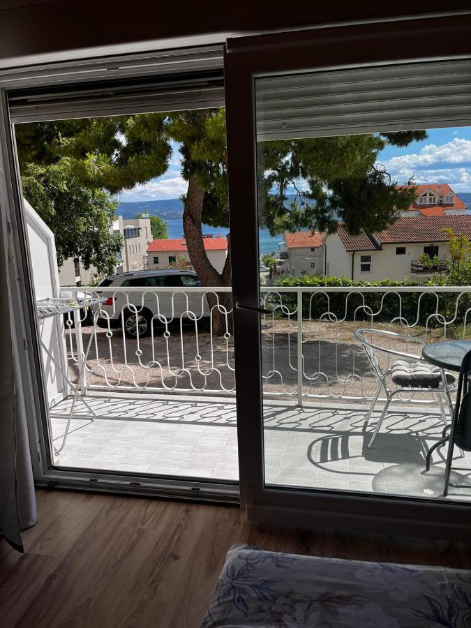 אומיס Apartmani Branko Vojnovic מראה חיצוני תמונה