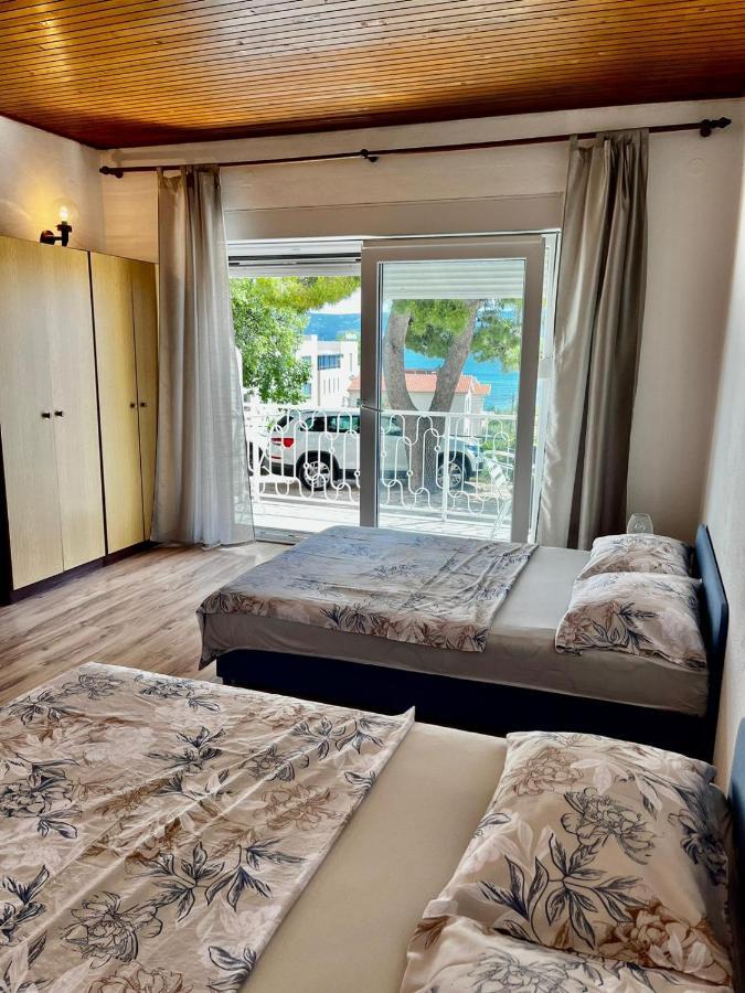 אומיס Apartmani Branko Vojnovic מראה חיצוני תמונה
