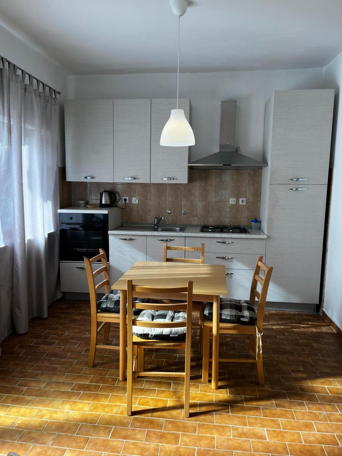 אומיס Apartmani Branko Vojnovic חדר תמונה