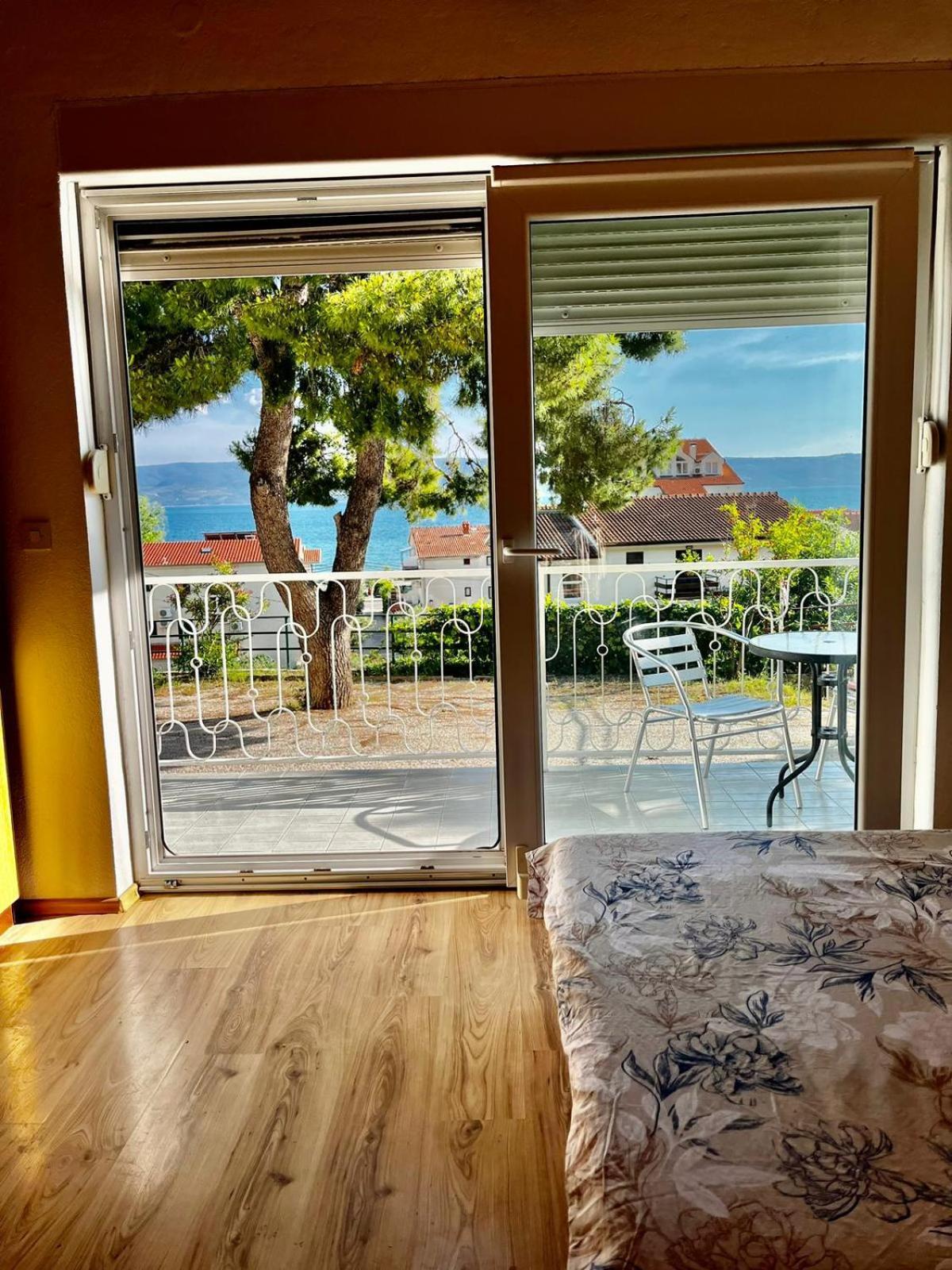 אומיס Apartmani Branko Vojnovic חדר תמונה
