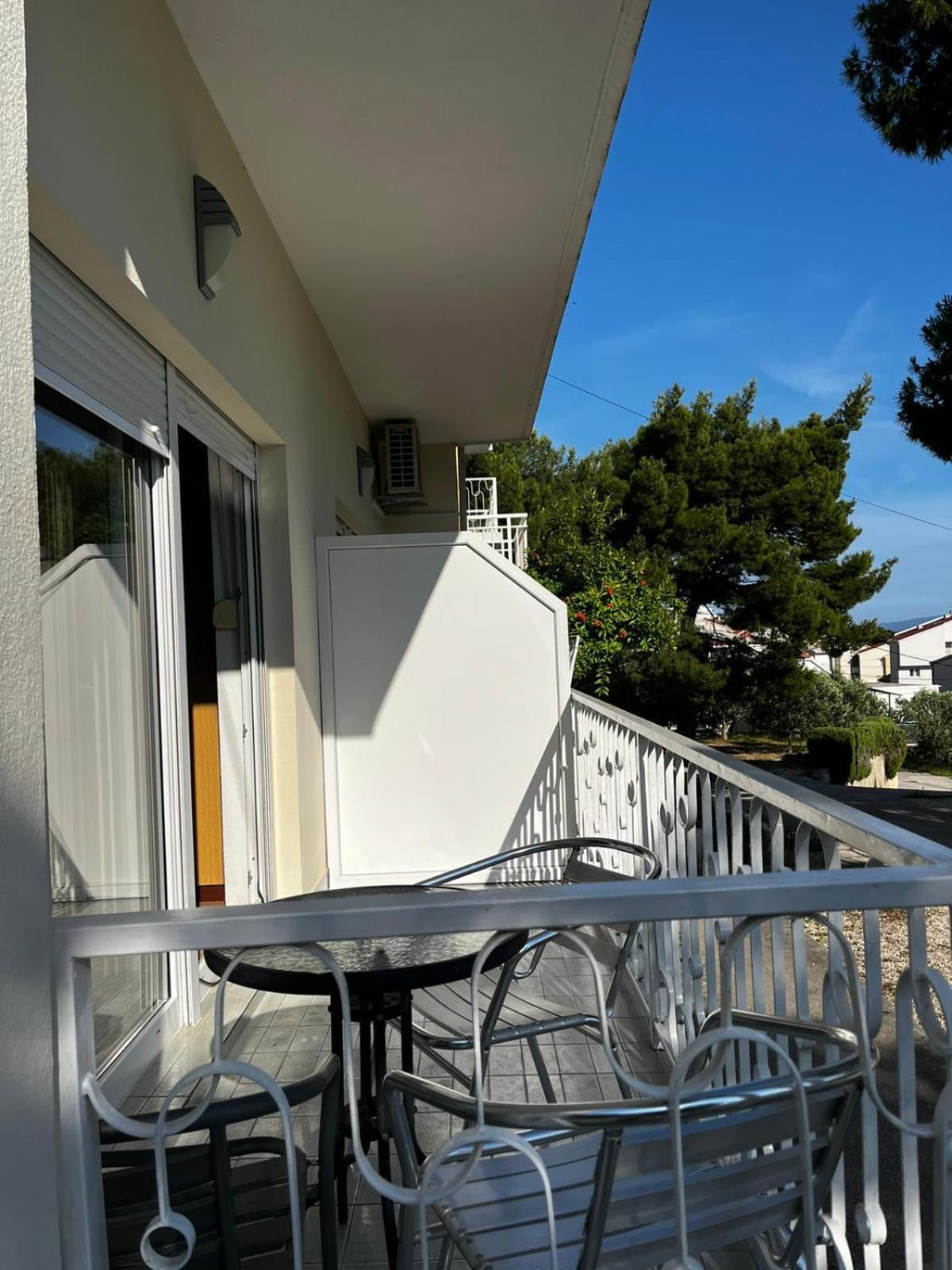 אומיס Apartmani Branko Vojnovic חדר תמונה
